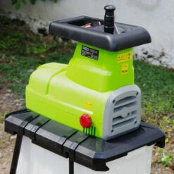 OXEO Broyeur Végétaux électrique 2500W - Branche Ø40mm - Capacité 50L -Broyeur Magasin 13726355 4