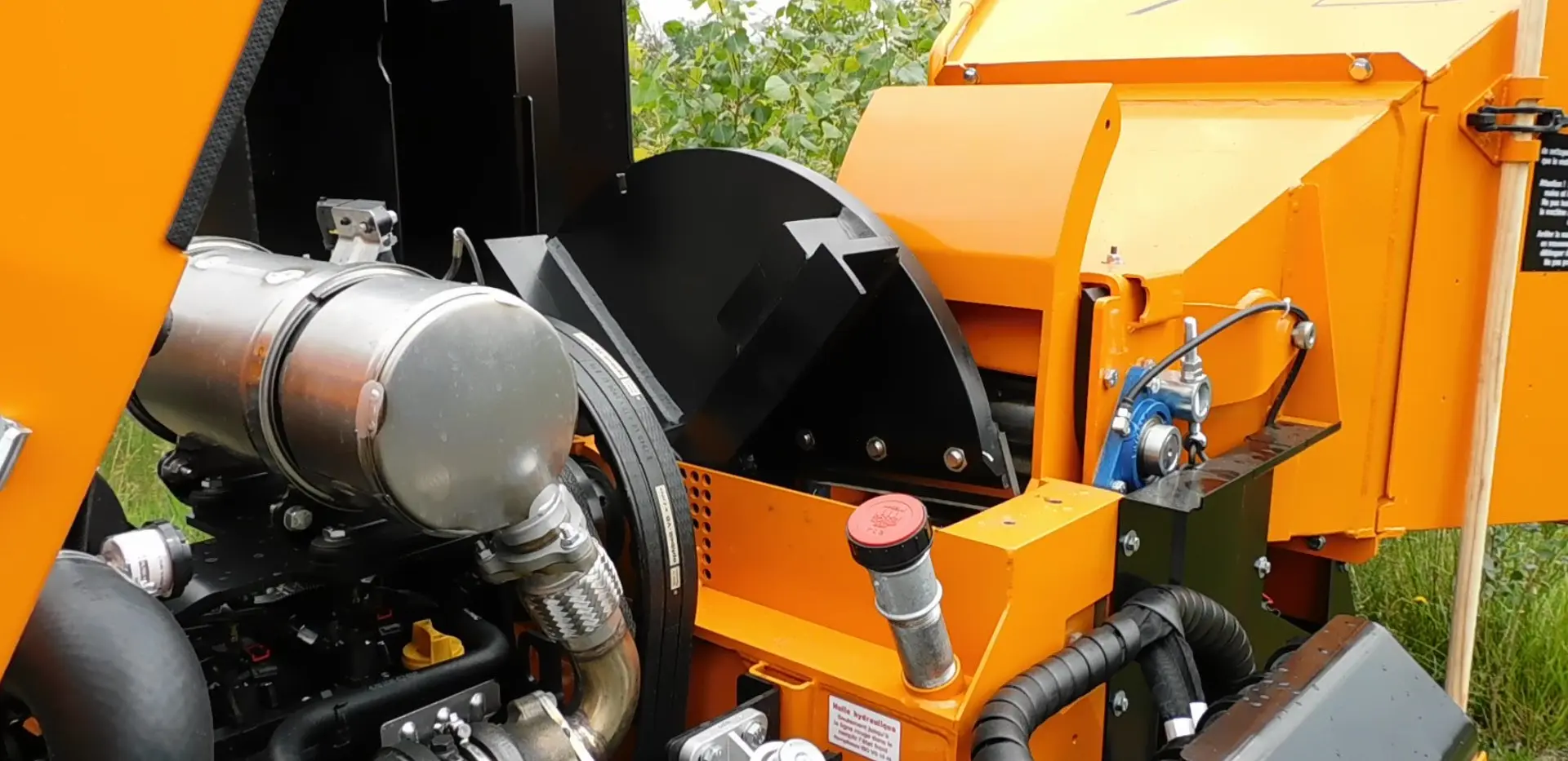 Broyeur Magasin 35 Broyeur Magasin -Broyeur Magasin changer les couteaux volant broyeur de branches.jpg